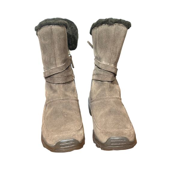 Columbia Namara  WaterResistant Omni-Grip Suede women's Snow  boot size 9 - Picture 2 of 9